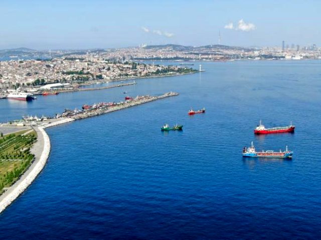 İstanbul açıklarındaki sahipsiz 7 gemi satışa çıkarıldı! Fiyatları arabadan ucuz