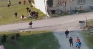 Arnavutköy’de, göçmenlerin polisten kaçma anları kamerada